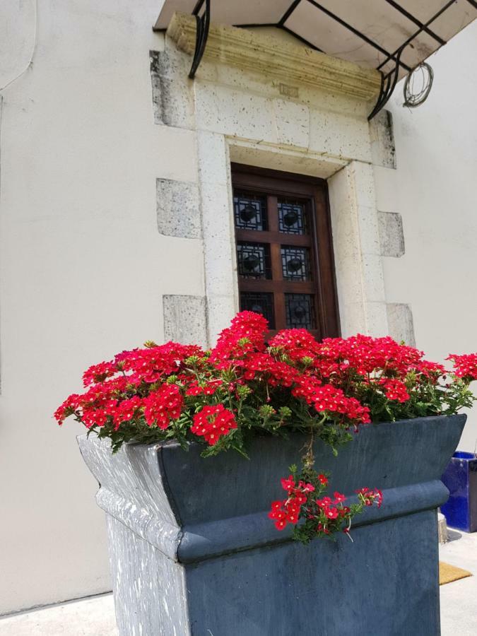 Villa Le Vieux Couvent à Deviat Extérieur photo